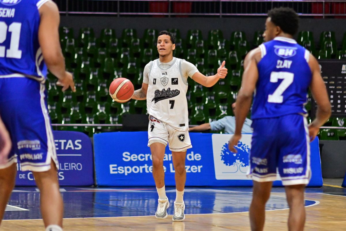 Botafogo vence Cruzeiro e vai à disputa de nono