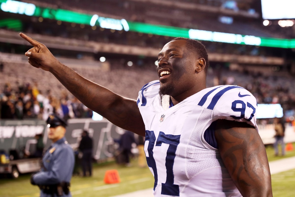 Campeão do Super Bowl e irmão de lutador do UFC morre aos 39 anos