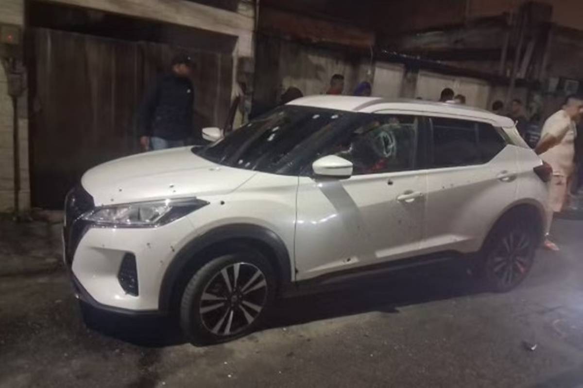 Mãe e filha são fuziladas com mais de 20 tiros dentro de carro no RJ