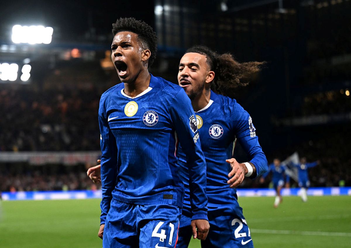 Com gol decisivo de Estêvão, Chelsea bate o Liverpool na Premier League