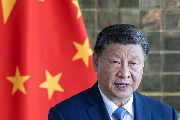 China anuncia taxas portuárias especiais sobre navios dos EUA