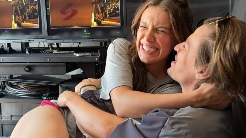 Millie Bobby Brown compartilha primeira foto da filha adotada. Veja