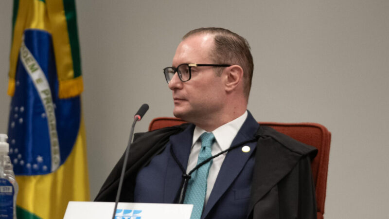 Zanin recebe testemunhas de Jeová sobre ação de transfusão de sangue