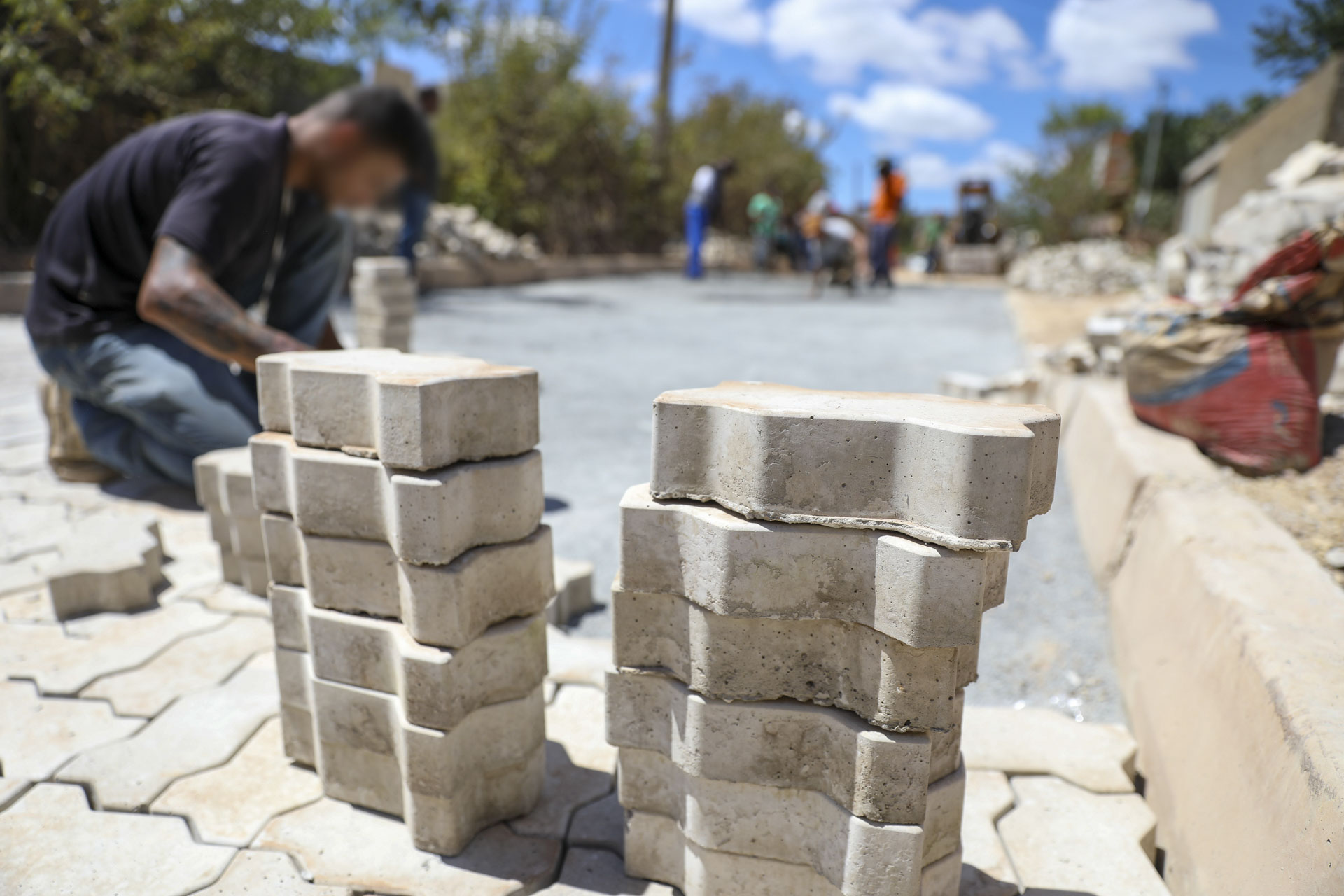 Pavimentação em bloquetes leva mobilidade à comunidade de Boa Vista, na Fercal