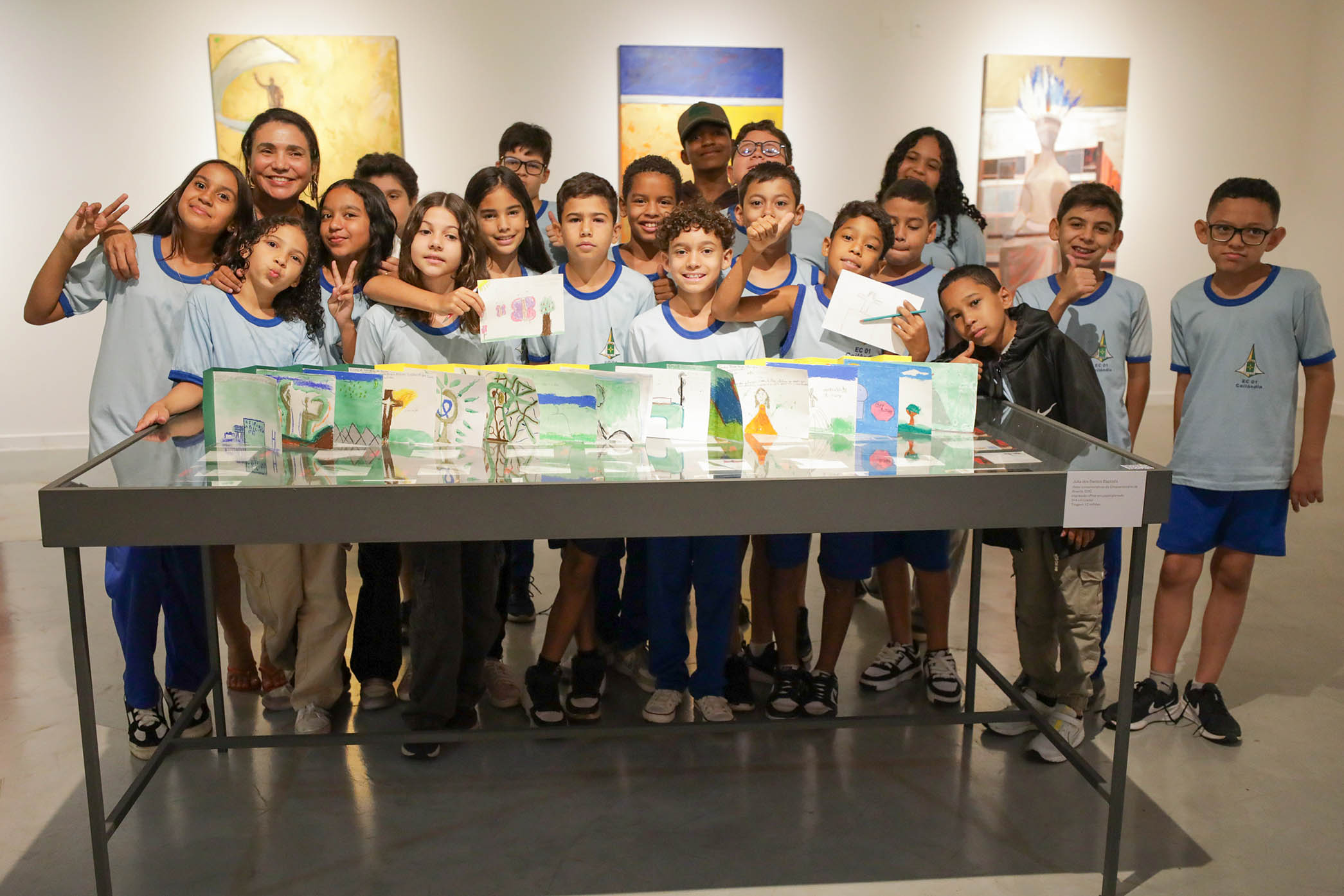 Alunos de Ceilândia criam monumentos para Brasília em oficina no Museu Nacional