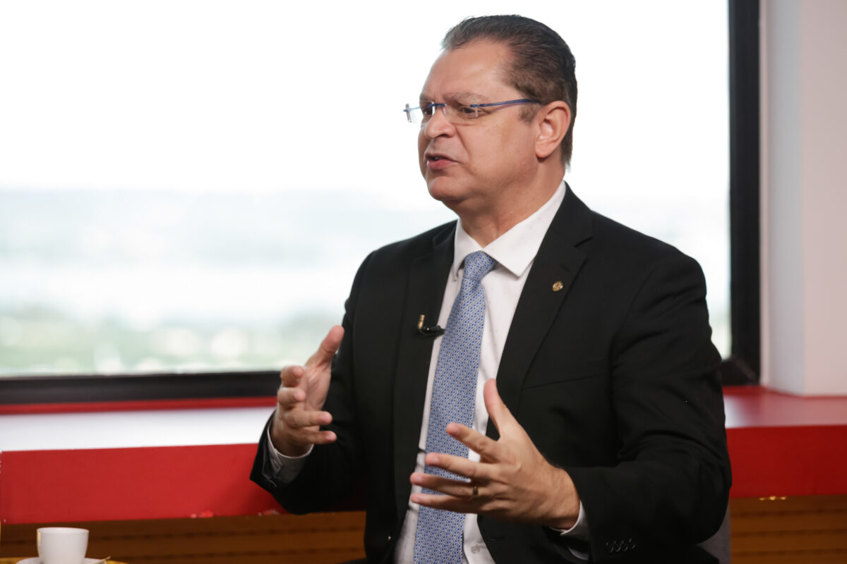 Líder do PL diz que Tarcísio de Freitas atuou para derrubar MP do IOF