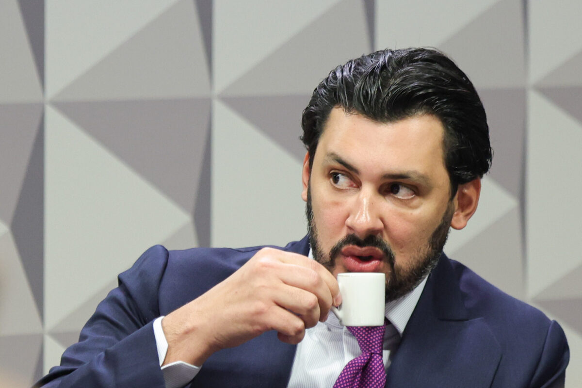 Vídeo de empresário do DF causa confusão na CPMI no INSS