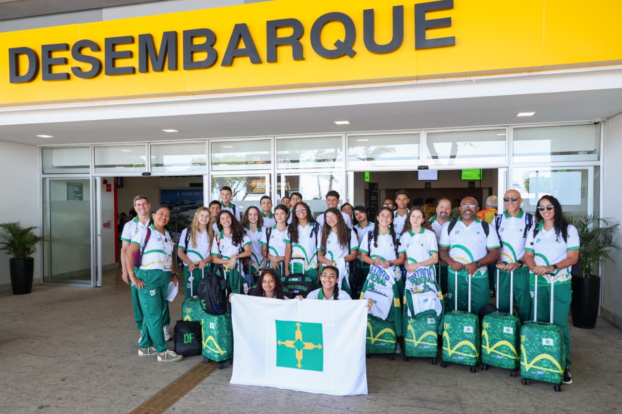 Estudantes do Distrito Federal chegam a Uberlândia para os JEBs 2025