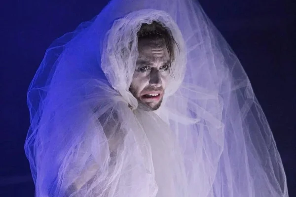 Morre o ator e bailarino Fer­nando Fecchio, aos 45 anos