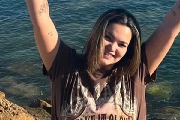 Filha de Kelly Key impressiona ao perder 26 kg. Veja antes e depois