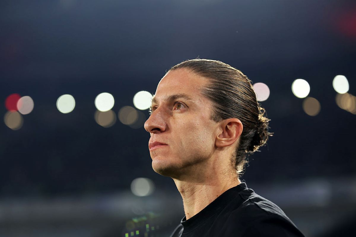 Após absolvição, Filipe Luís se pronuncia sobre Garotos do Ninho