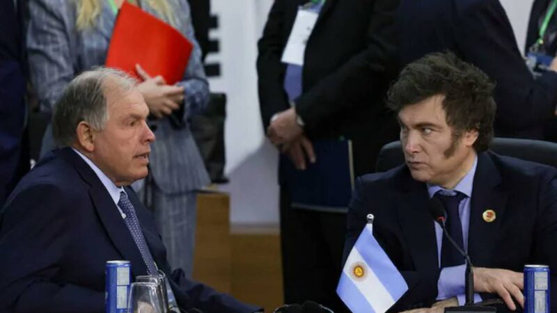 Argentina: chanceler entrega cargo a Milei em meio a crise econômica