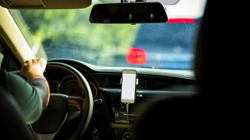 Senado aprova identificação de áreas de risco em apps de corridas