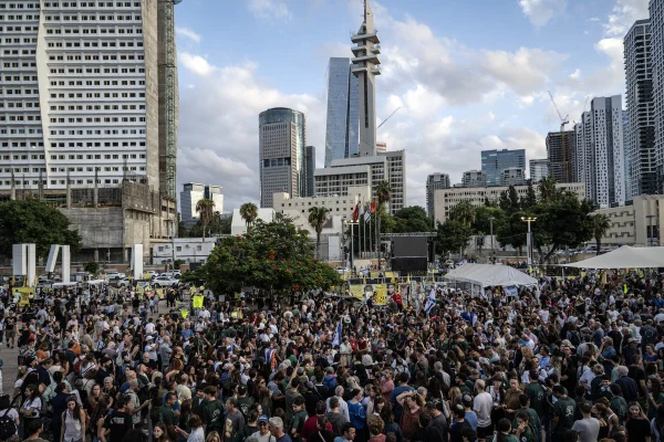 Brasileira relata clima de festa em Israel após acordo sobre Gaza
