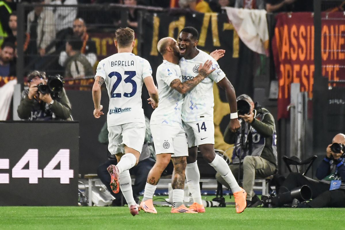 Italiano: fora de casa, Inter de Milão vence Roma e assume a liderança