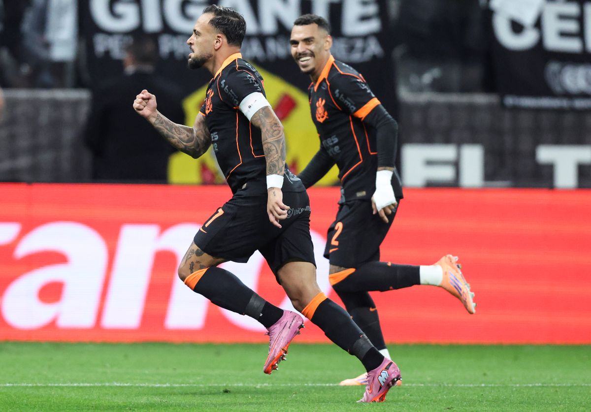 Corinthians vence Atlético-MG com gol de Maycon e sobe na tabela