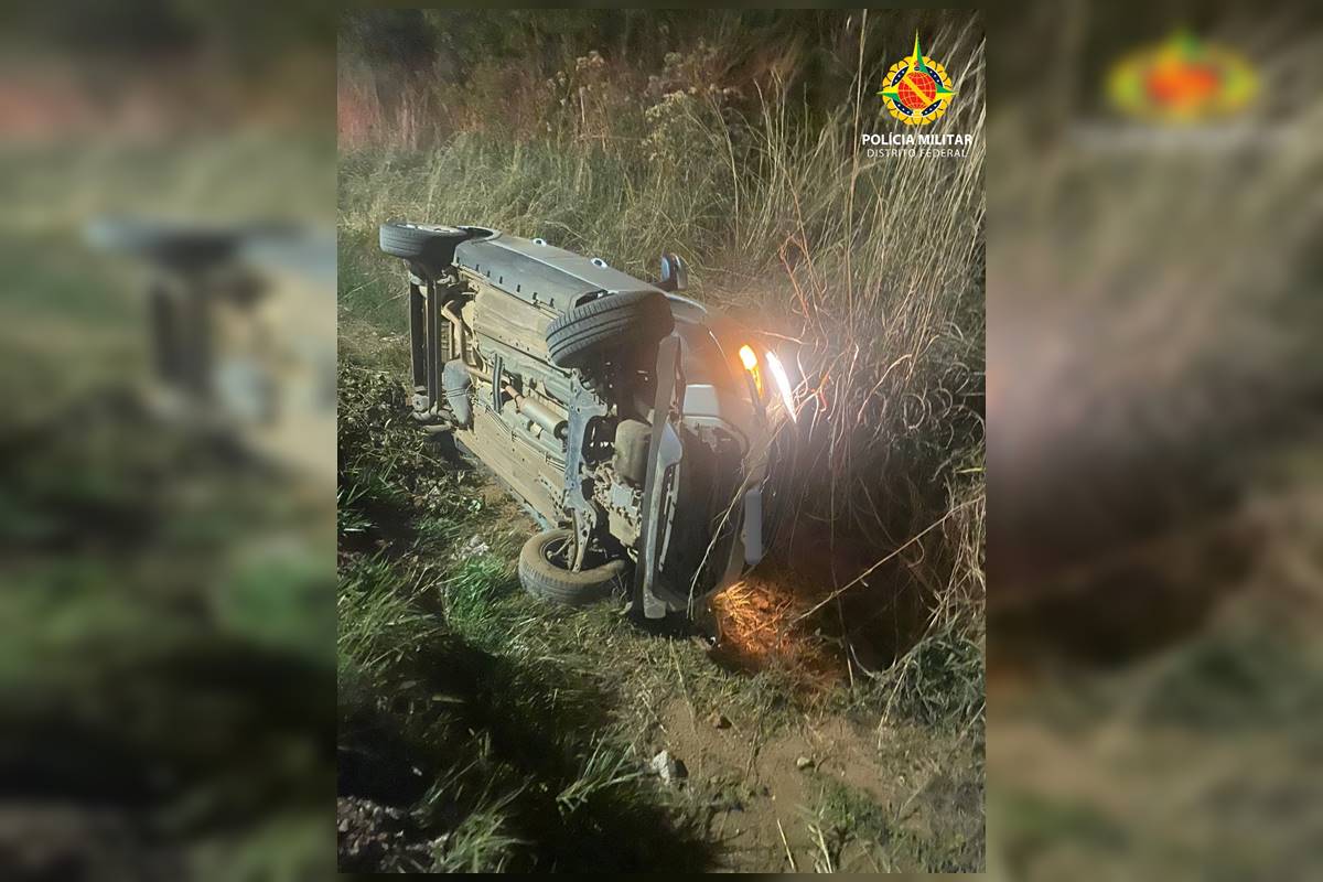 Ladrão com tornozeleira eletrônica é preso após roubar e capotar carro