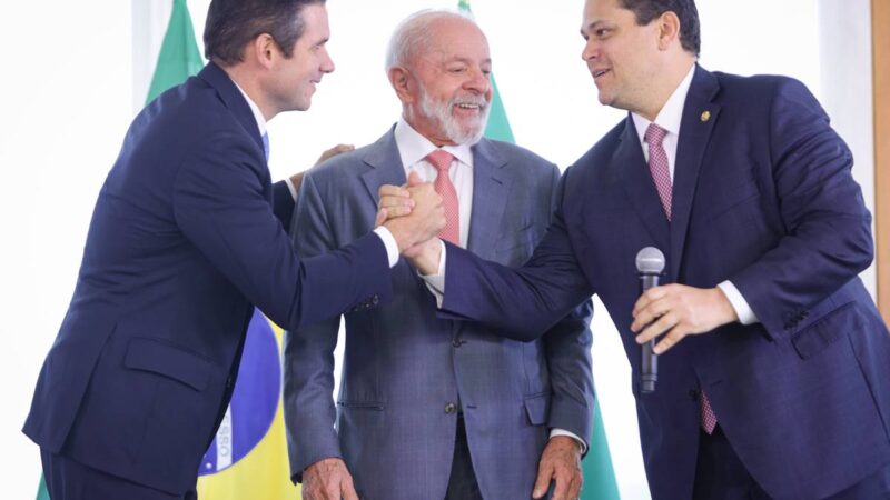 Veja como estão as bancadas da Câmara e Senado a 1 ano das eleições