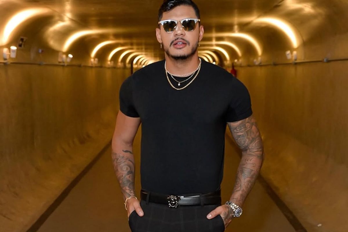 em quanto tempo surgem os sintomas por bebida adulterada