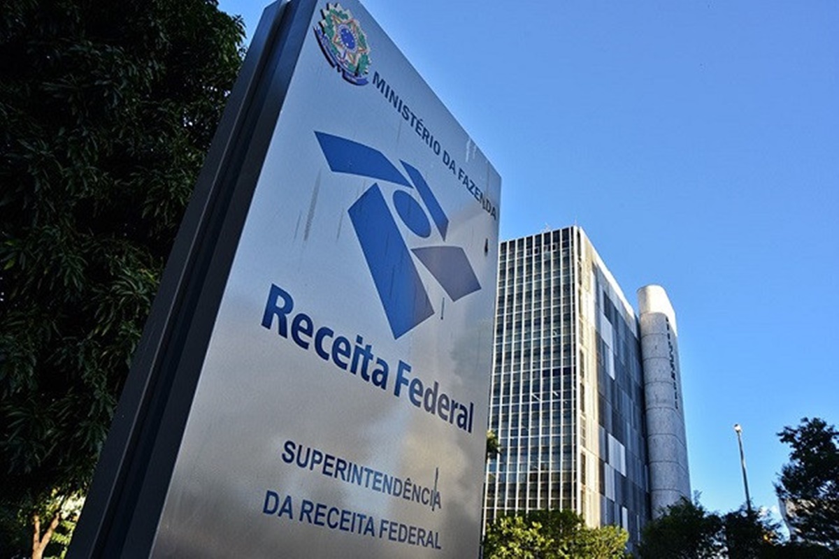 Receita paga 1º lote residual da restituição nesta 6ª