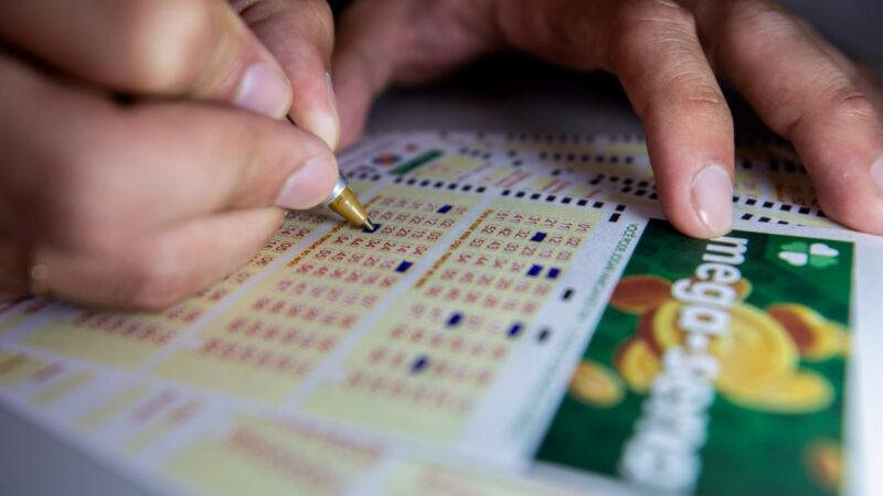 Duas apostas do DF acertam a quina na Mega-Sena e levam bolada