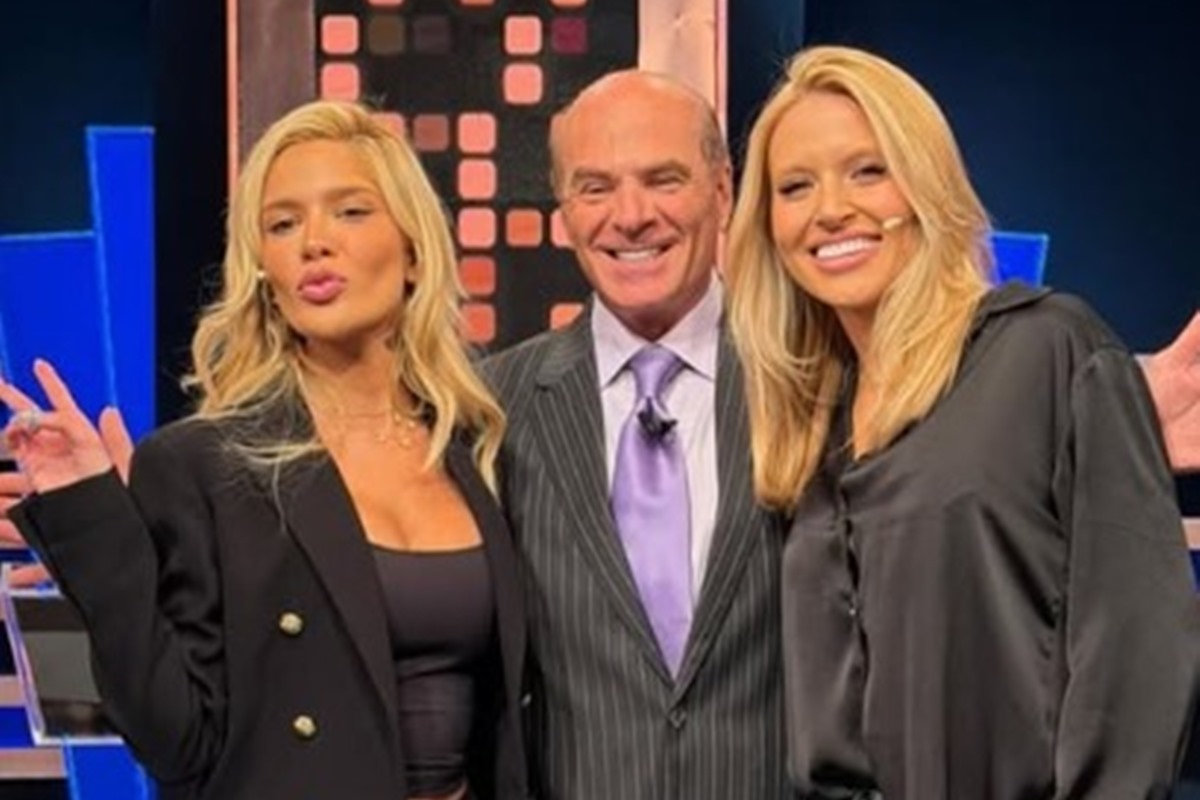 Ex-namoradas de Militão surgem juntas na TV e semelhança impressiona