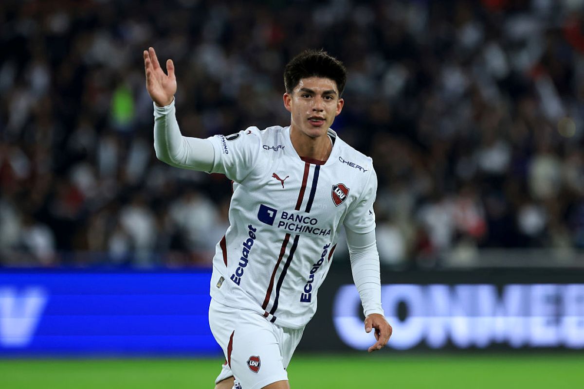 LDU abre o placar contra o Palmeiras na Libertadores; assista ao gol