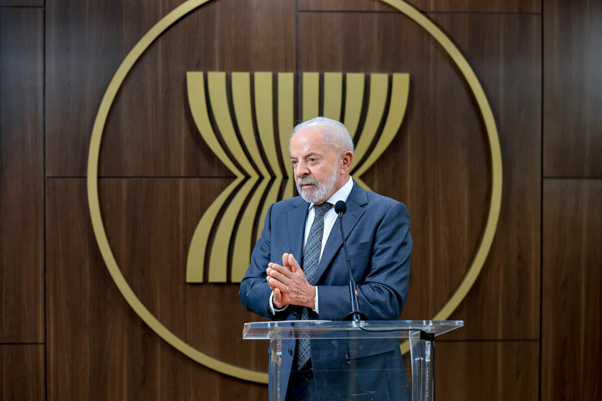 “Traficantes são vítimas dos usuários também”, diz Lula. Vídeo