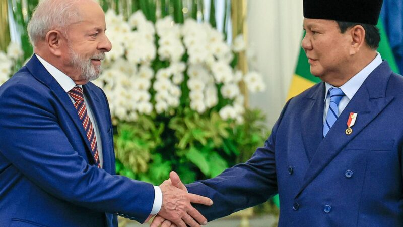 Antes de possível reunião com Trump, Lula exalta comércio sem dólar