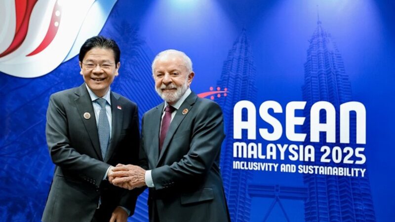 Lula conversa com primeiro-ministro de Singapura sobre COP30