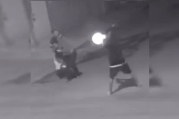 Casal é morto com 5 tiros; moradores ouviram mulher gritar “eu te amo”