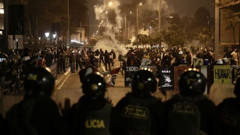 Peru decreta estado de emergência em Lima por 30 dias