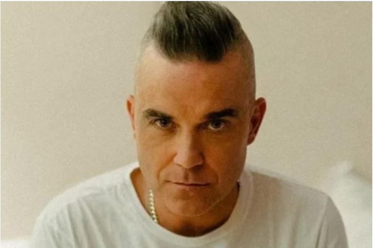 Robbie Williams revela medo dos palcos após diagnóstico de Tourette