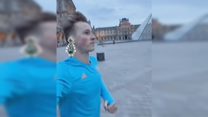 Roubo no Museu do Louvre provoca onda de memes pelo mundo. Vídeo