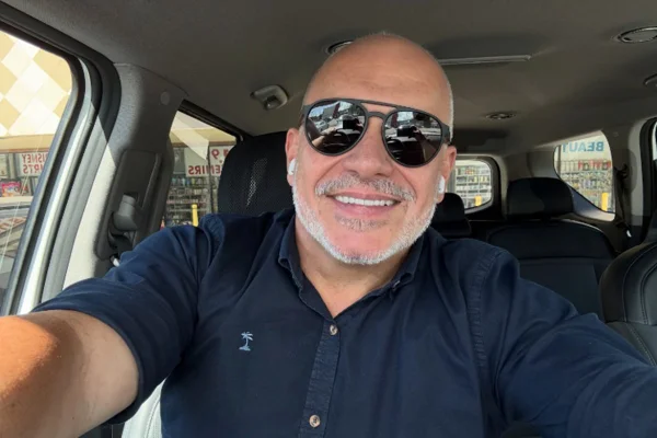 Quem é o ator de Tropa de Elite que criticou Wagner Moura