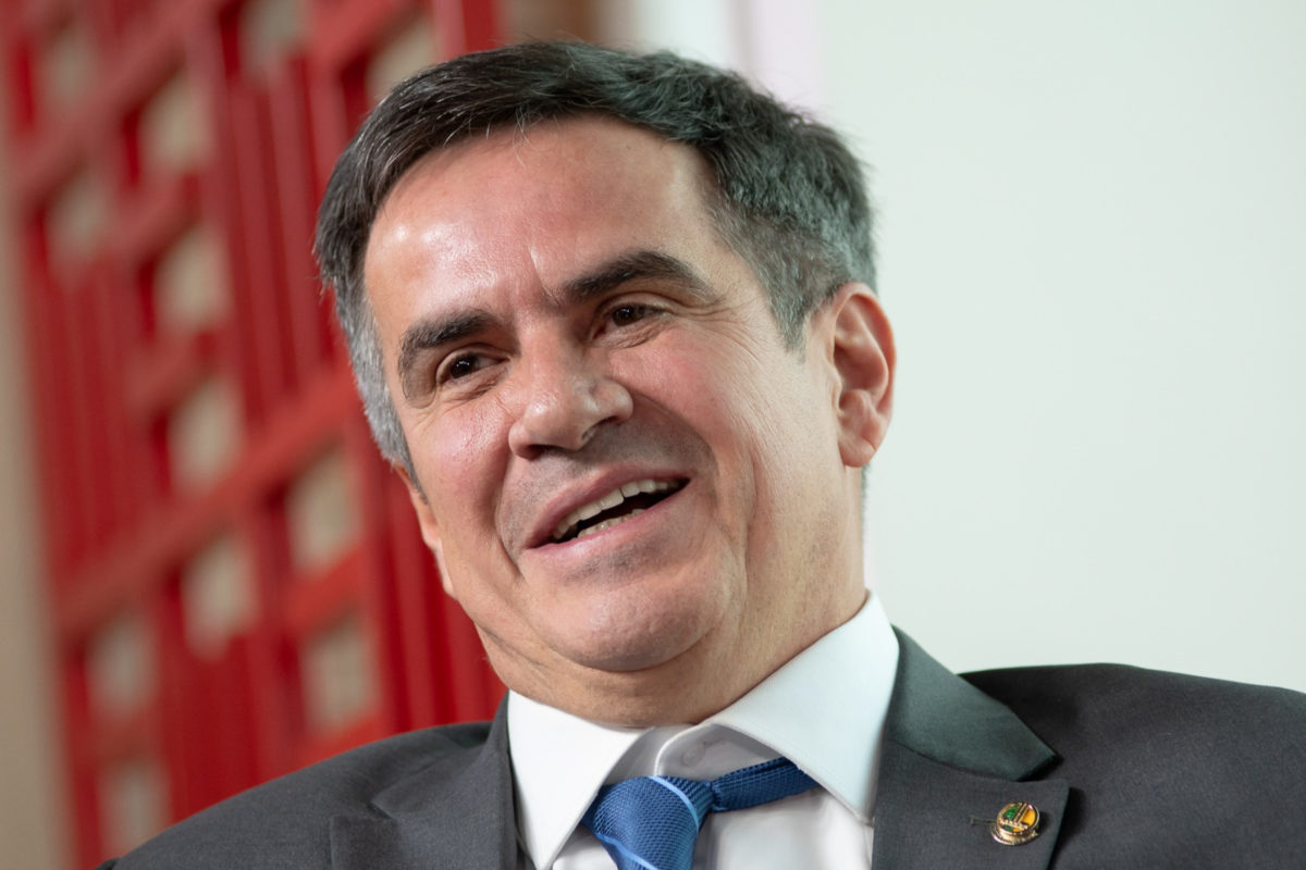 Ciro nega atrito com Caiado sobre 2026: “Tem que mostrar viabilidade”