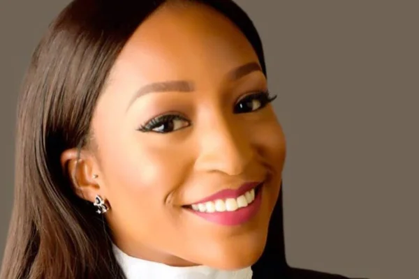 Apresentadora morre após pular de prédio para fugir de ladrões