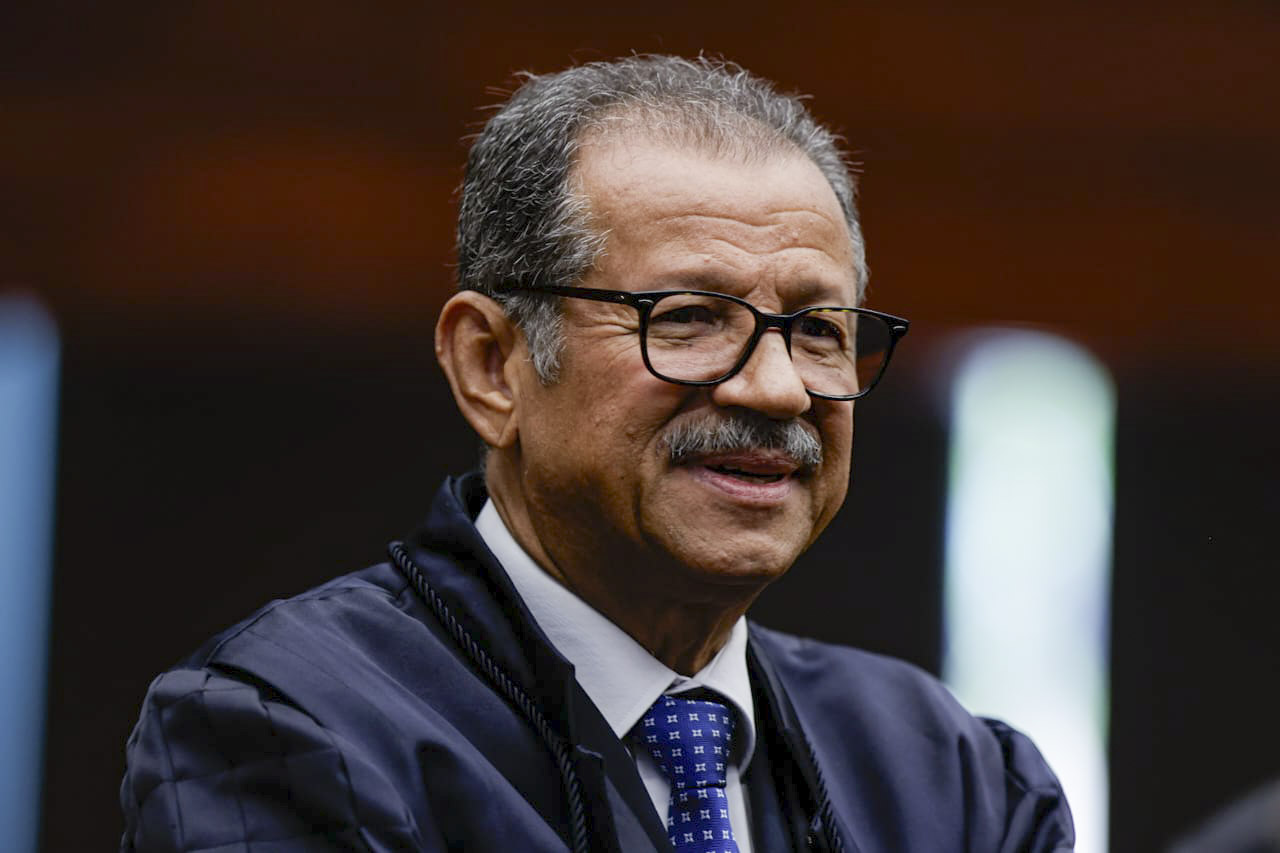 Sebastião Coelho confirma candidatura ao Senado em 2026 pelo Novo