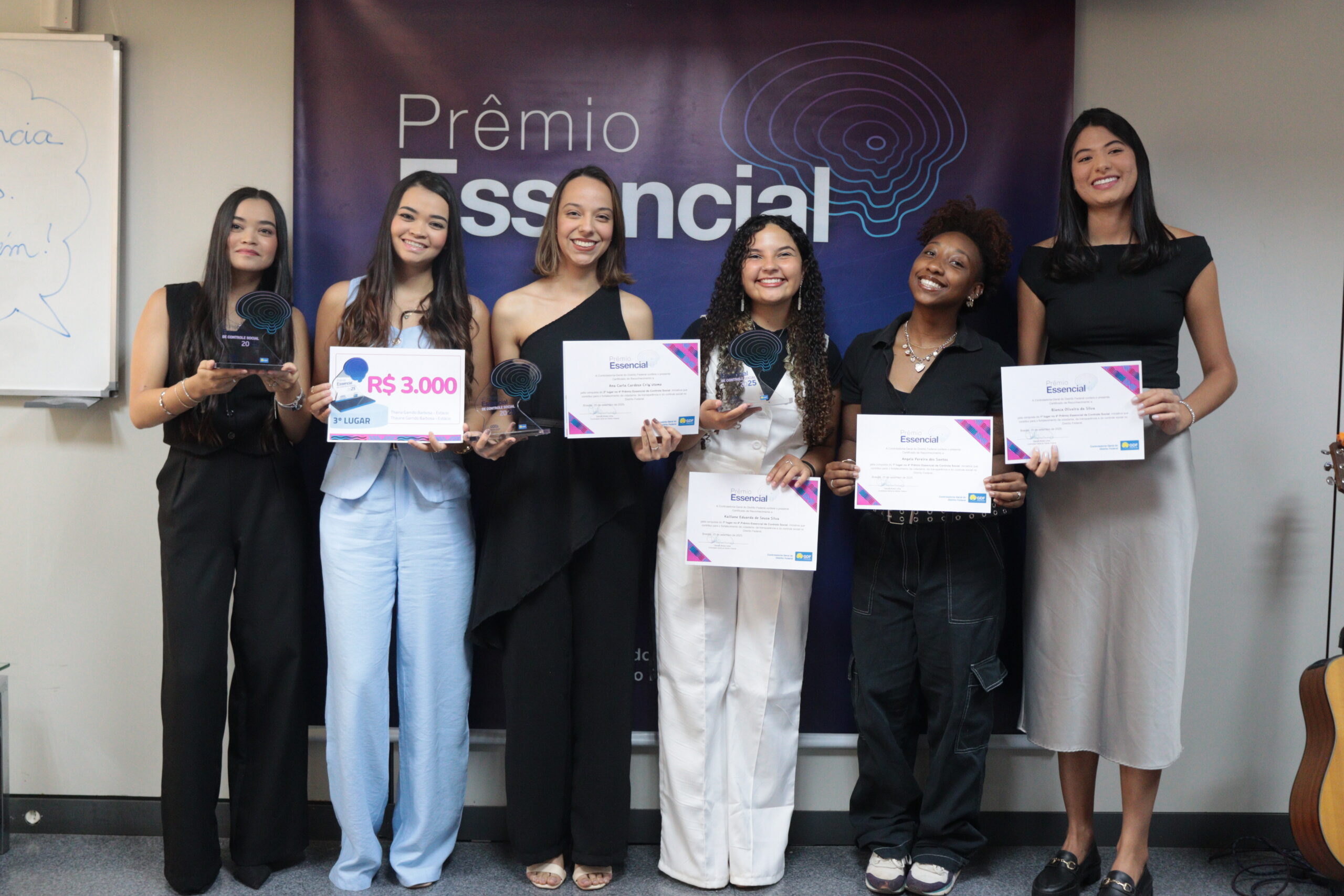 Universitárias ganham até R$ 5 mil em prêmio que incentiva o controle social