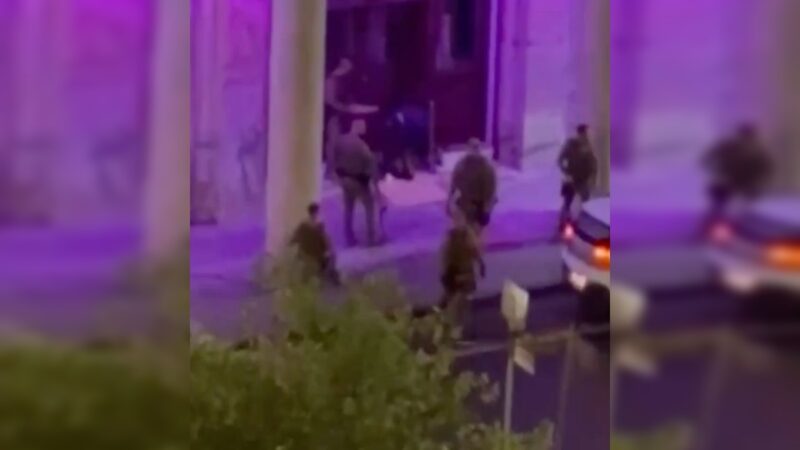 6 PMs são denunciados por agressões a moradores de rua em SC. Vídeo