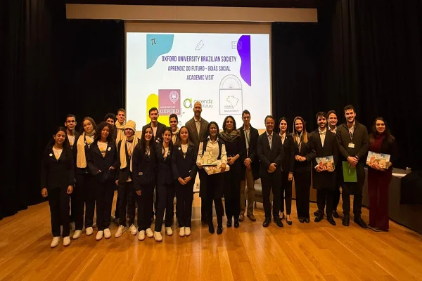Projeto leva estudantes do Entorno do DF à Universidade de Oxford