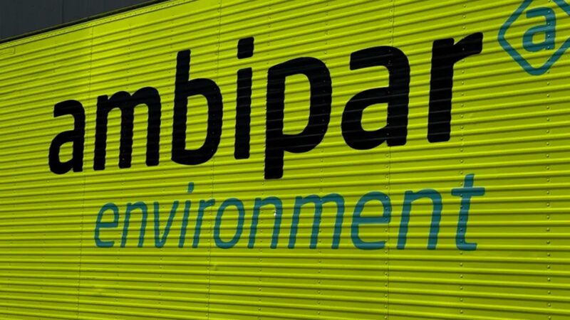 ação tomba com pedido de recuperação judicial e vale centavos