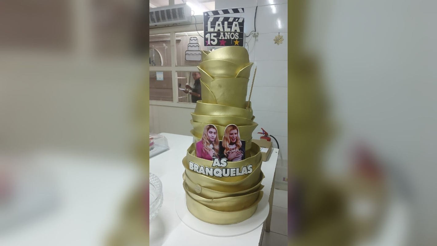 Michelle posta imagem do aniversário da filha e fala sobre “injustiça”