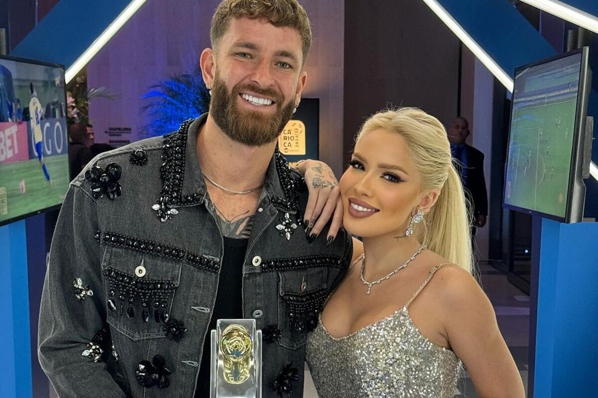 Atitude de Karoline Lima reacende rumores de volta com Léo Pereira