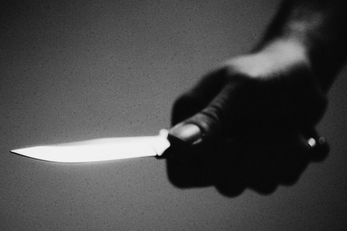 Homem é preso após esfaquear rival e vítima é levada ao hospital