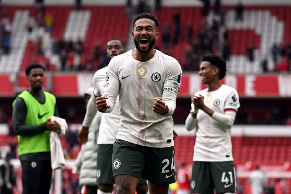 Premier League: Chelsea vence Nottingham Forest por 3 x 0 e vai ao G-4