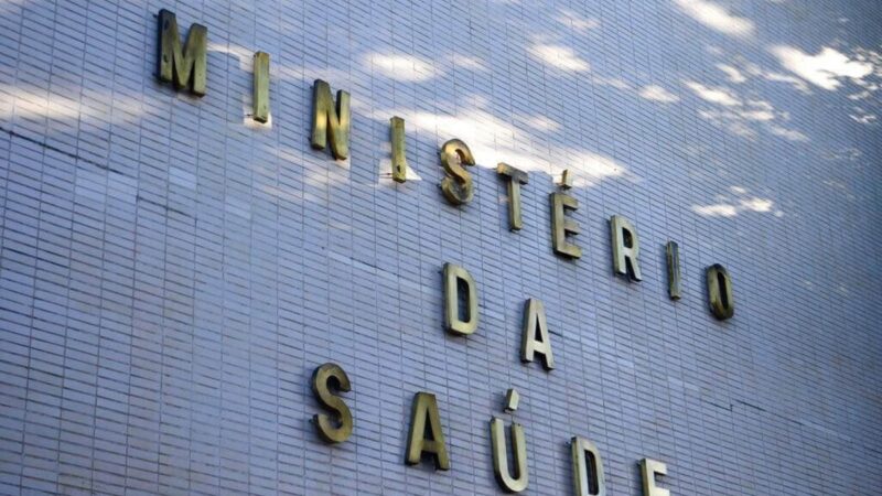 Ministério da Saúde compra mais 12 mil ampolas de etanol farmacêutico