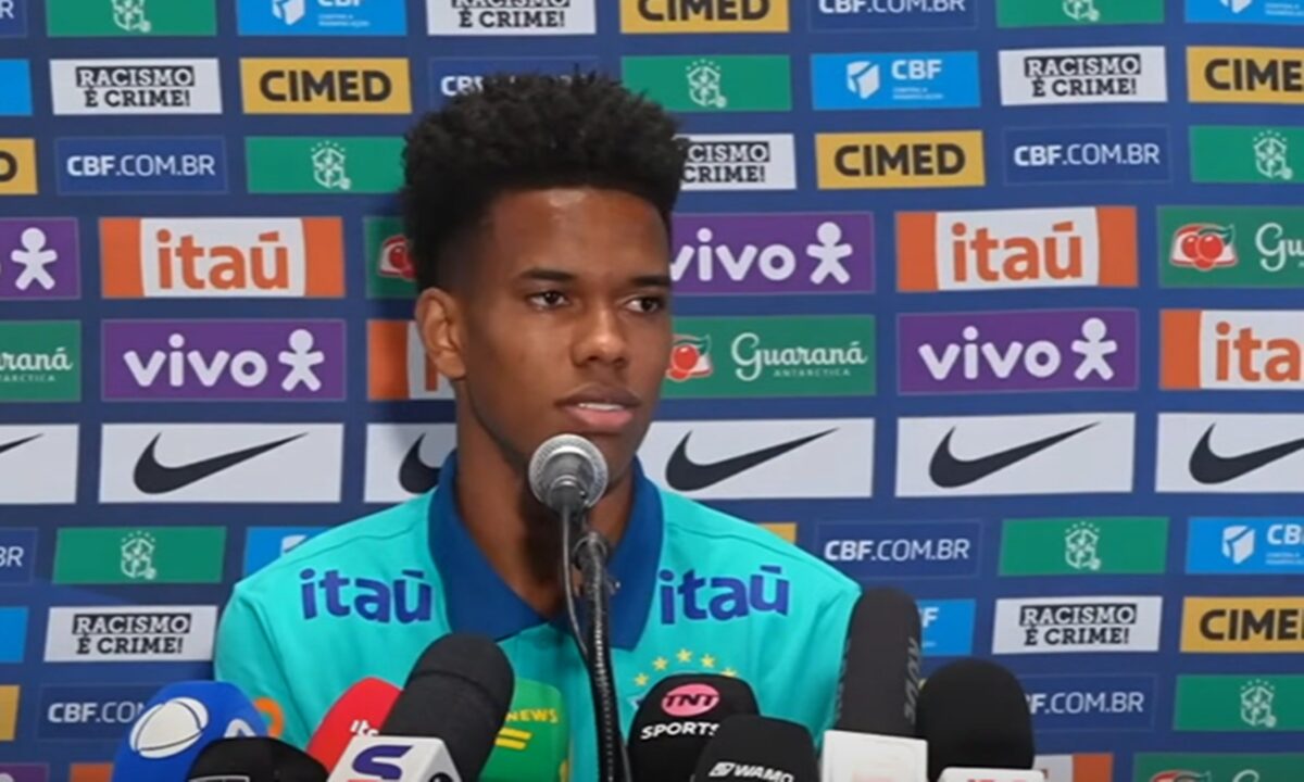 Estêvão vê disputa no ataque da Seleção Brasileira como motivação