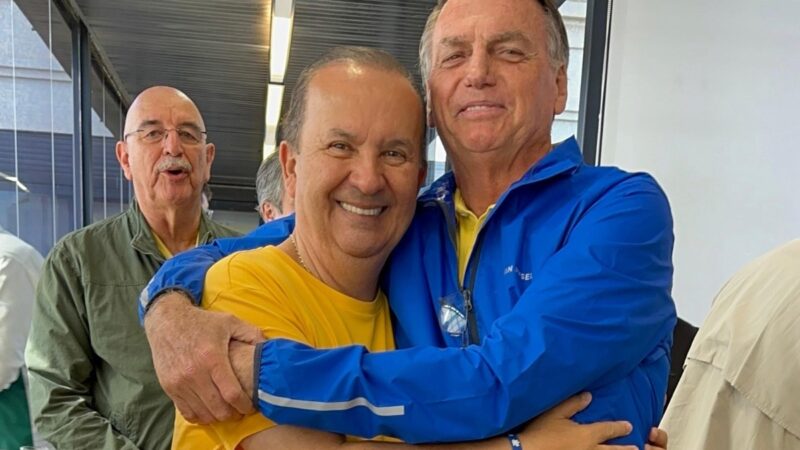 Moraes autoriza visita do governador de SC a Bolsonaro