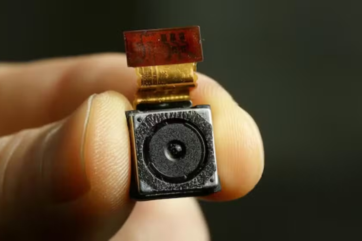 homem é investigado por esconder câmera na casa de amigos